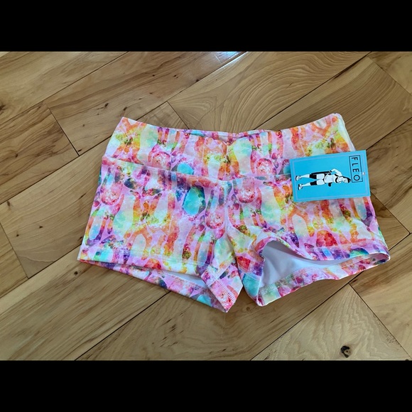 Fleo Pants - Fleo OG shorts, M NWT